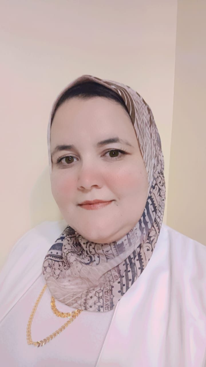 Dr Amira